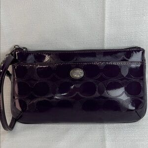 Coach 2014 purple patent leather wristlet